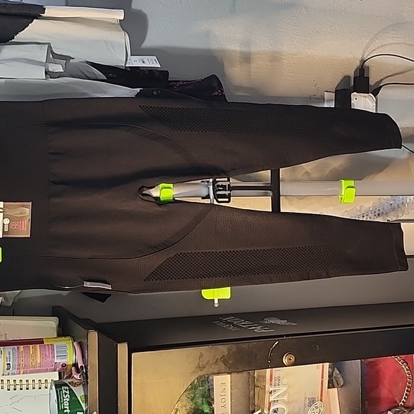 No boundaries  HIGH -RISE LEGGING  ANKLE LENGHT - Picture 3 of 16